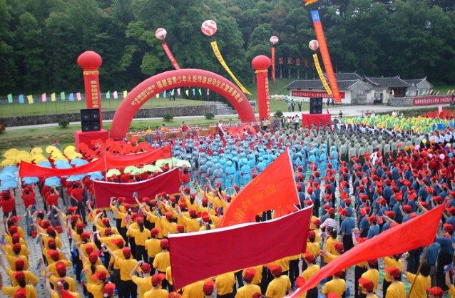 探索汽车发动机更换完火花塞汽车仪表盘发动机故障灯亮怎么回事?|了解最新科技进展